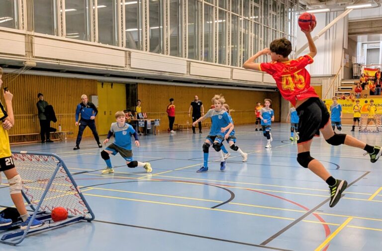 Neue Sportart gesucht? Komm zum Tchoukball Probetraining